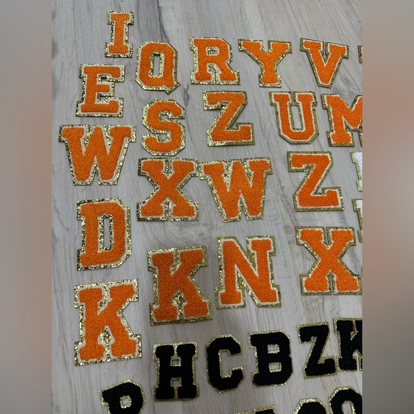 LOT OF 119 MIXED CHENILLE IRON ON LETTERS - Picture 9 of 11